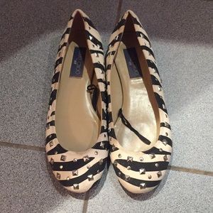 SALE!! Jimmy Choo for H&M zebra print cute flat